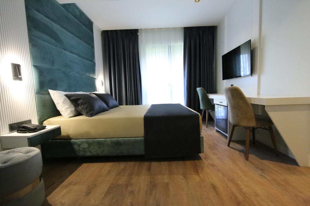 Axu Airport Hotel Arnavutkoy Екстериор снимка A room at the hotel