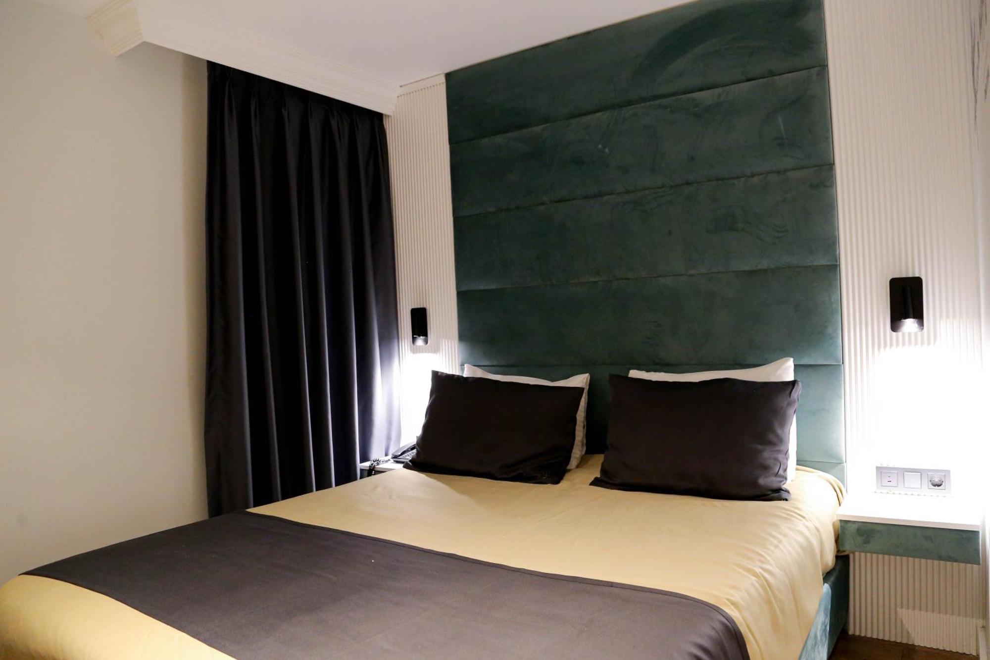 Axu Airport Hotel Arnavutkoy Екстериор снимка A room at the hotel