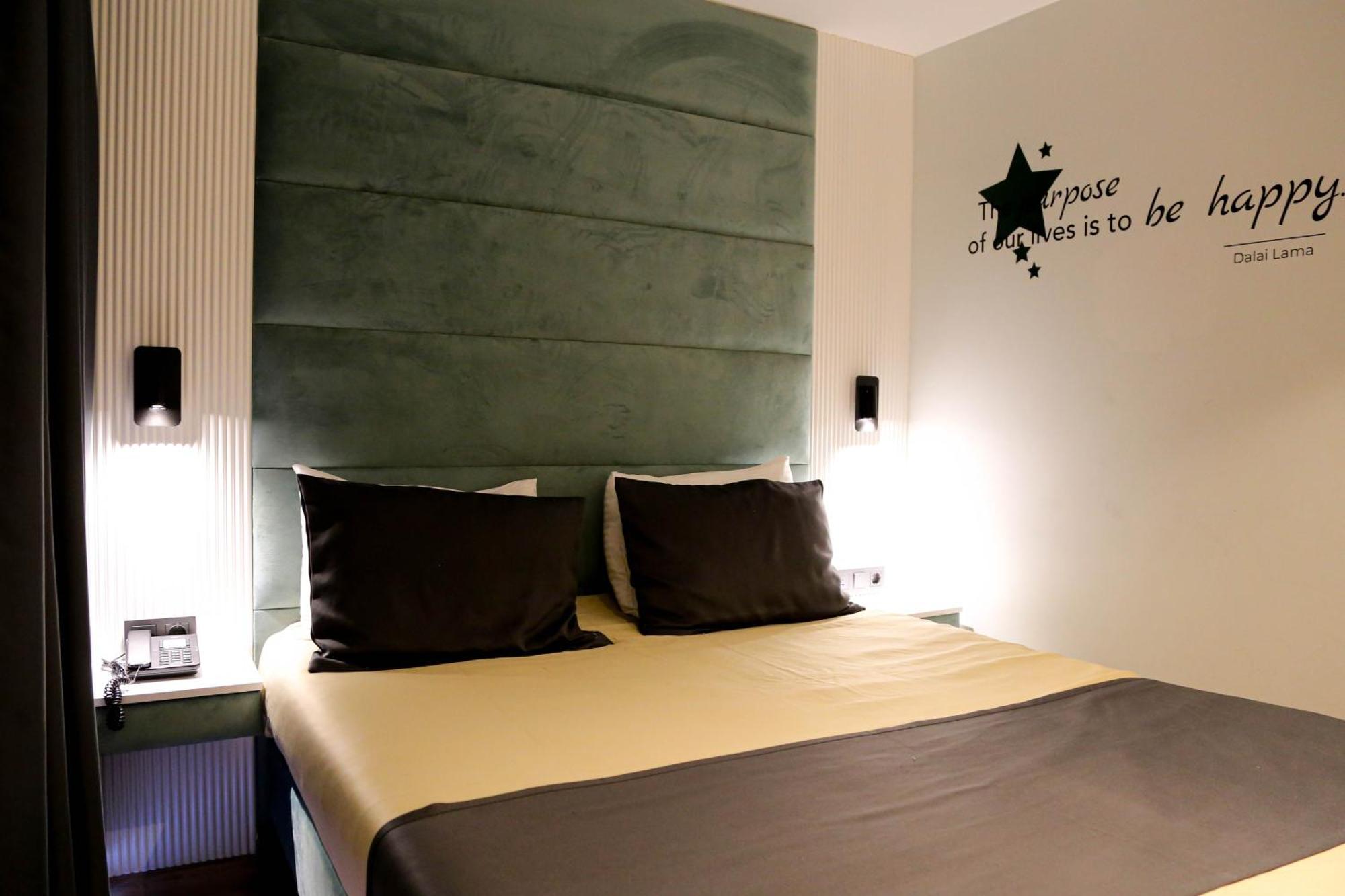 Axu Airport Hotel Arnavutkoy Екстериор снимка A room at the hotel