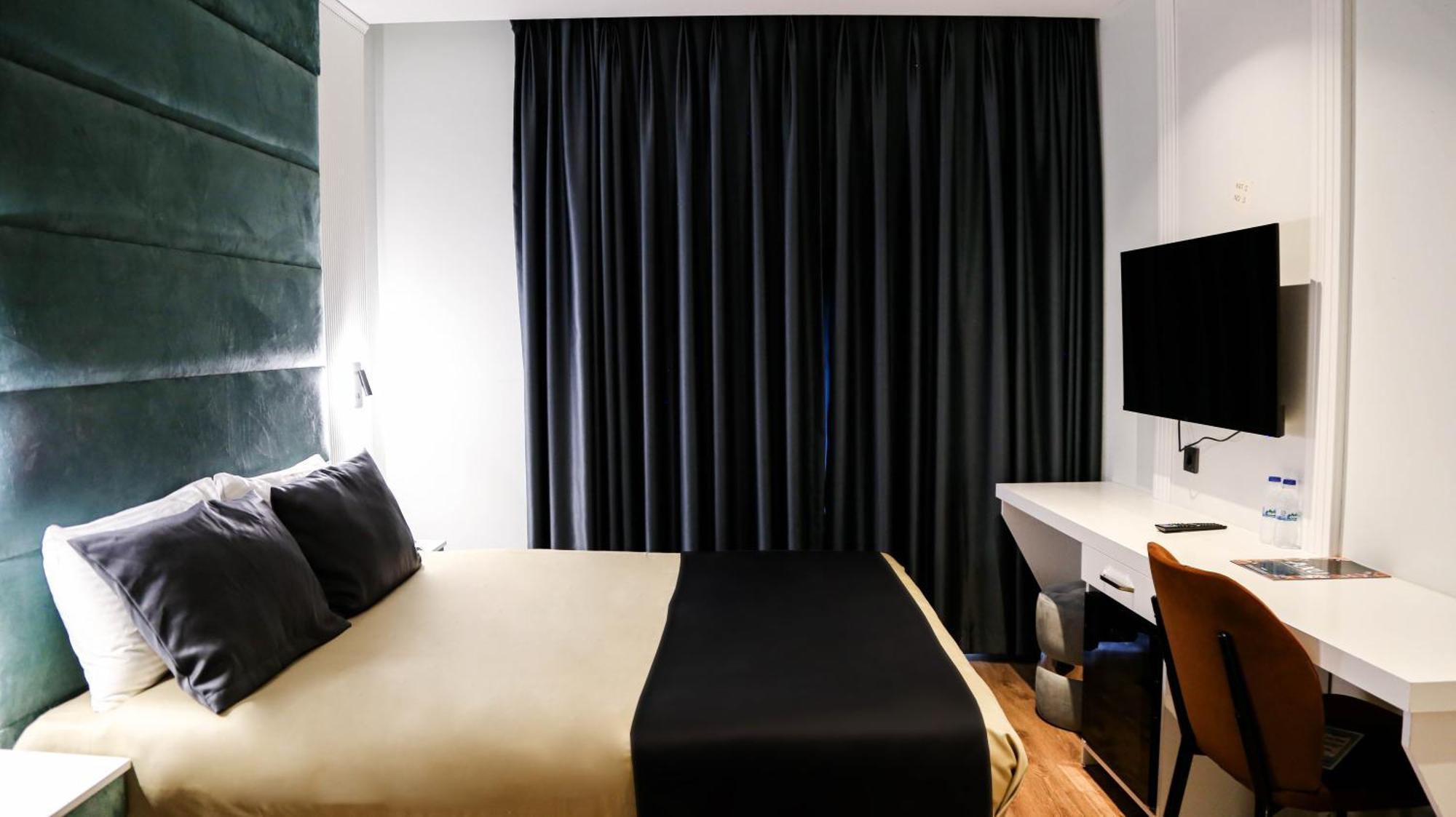 Axu Airport Hotel Arnavutkoy Екстериор снимка A room at the hotel